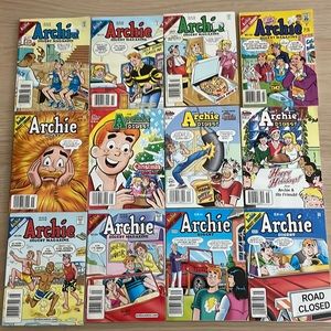 Archie Comics - 12 Archie Digests